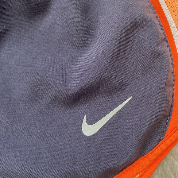 Nike Wmns Dri-Fit Running Shorts size L - Picture 2 of 8